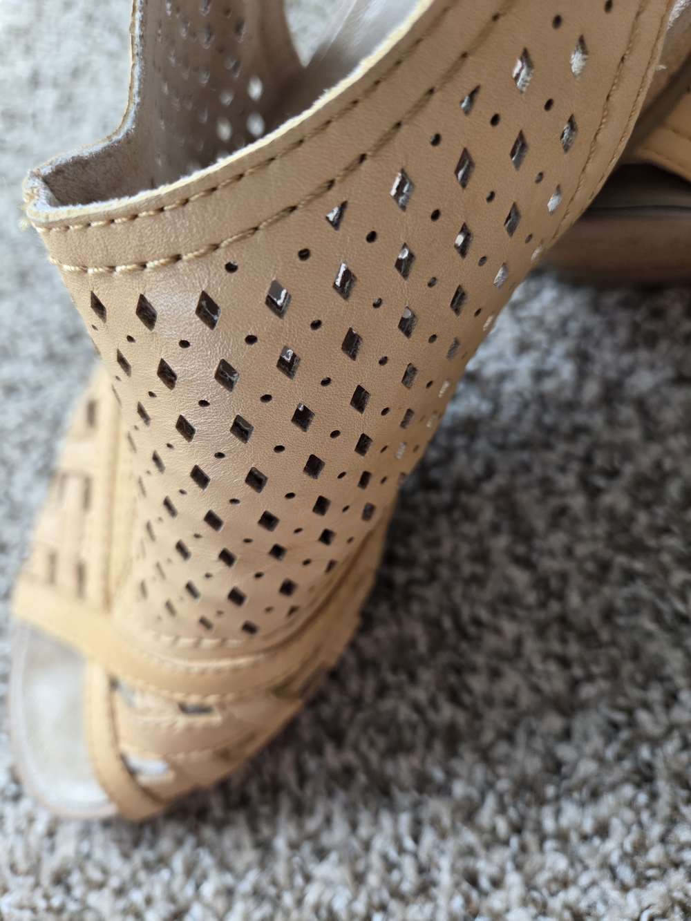Tan Sandals - Picture 3 of 6
